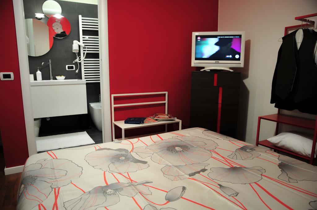 Eva & Diabolik'S Secret Room Μιλάνο Δωμάτιο φωτογραφία