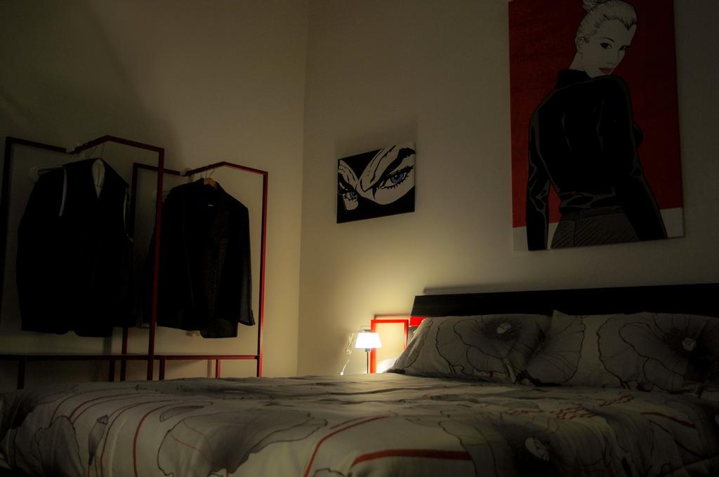 Eva & Diabolik'S Secret Room Μιλάνο Δωμάτιο φωτογραφία